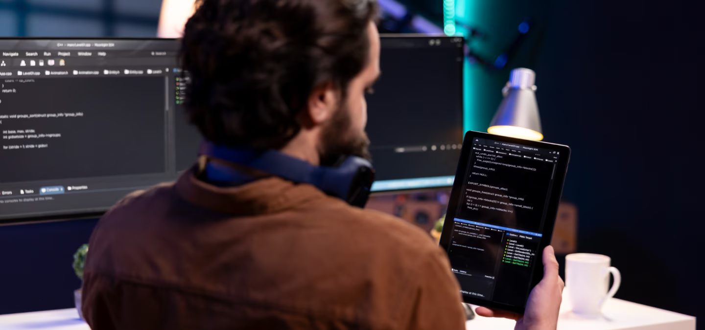 Image en-tête représentant un environnement digital ou applicatif